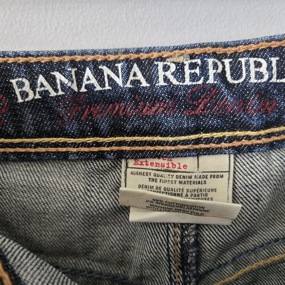 BANANA REPUBLIC Denim Skirt. Size 6 - Picture 9 of 13